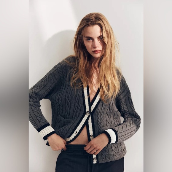 NWT ZARA CARDIGAN WITH PIPED SEAMS - Picture 6 of 7